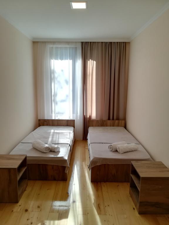 Eka'S Guest House Mestia Bagian luar foto