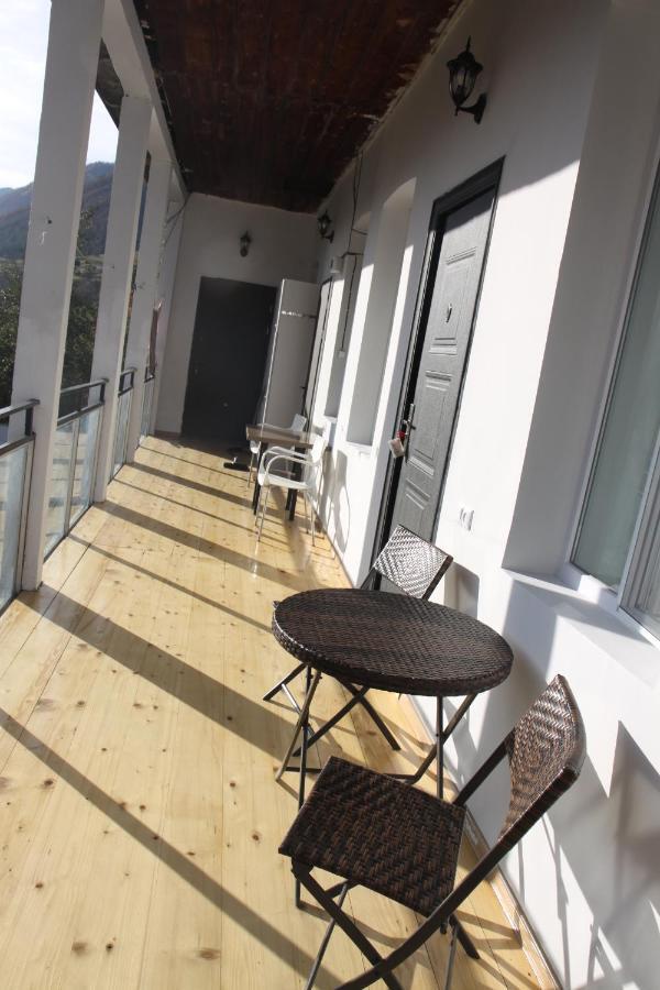 Eka'S Guest House Mestia Bagian luar foto